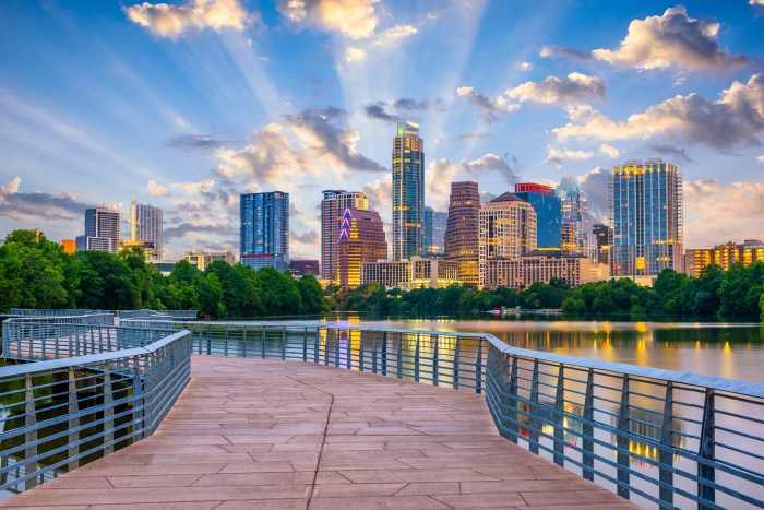 31 Best Things to do in Austin, Texas - Enchanting Texas Austin trending retirement destination usa