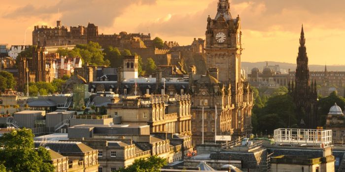 EDINBURGH - TravelsFinders.Com Guide edinburgh summer festivals