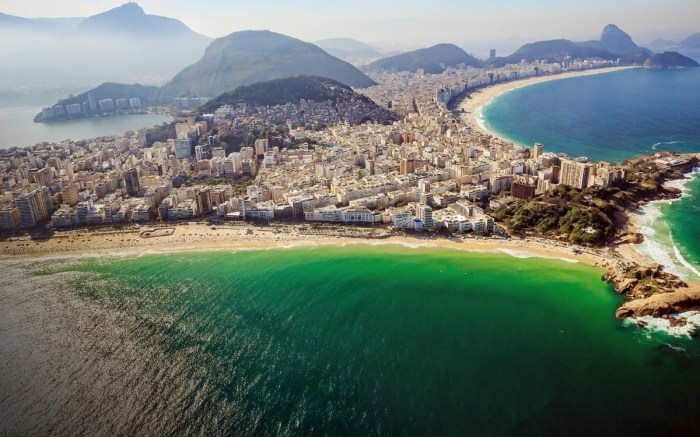 Rio de janeiro beaches safe for swimming