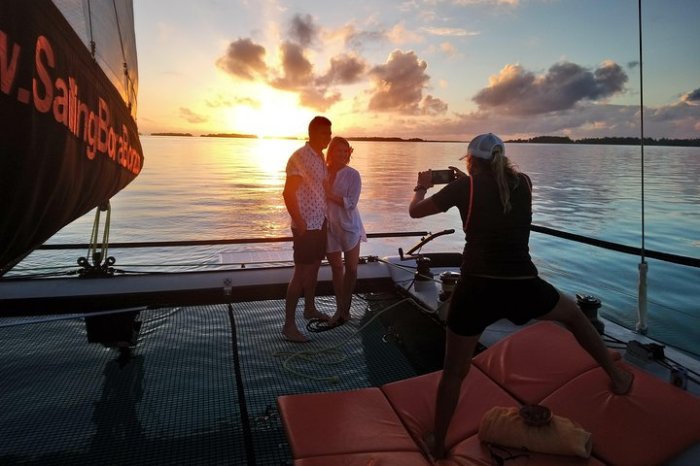 Bora bora solar catamaran