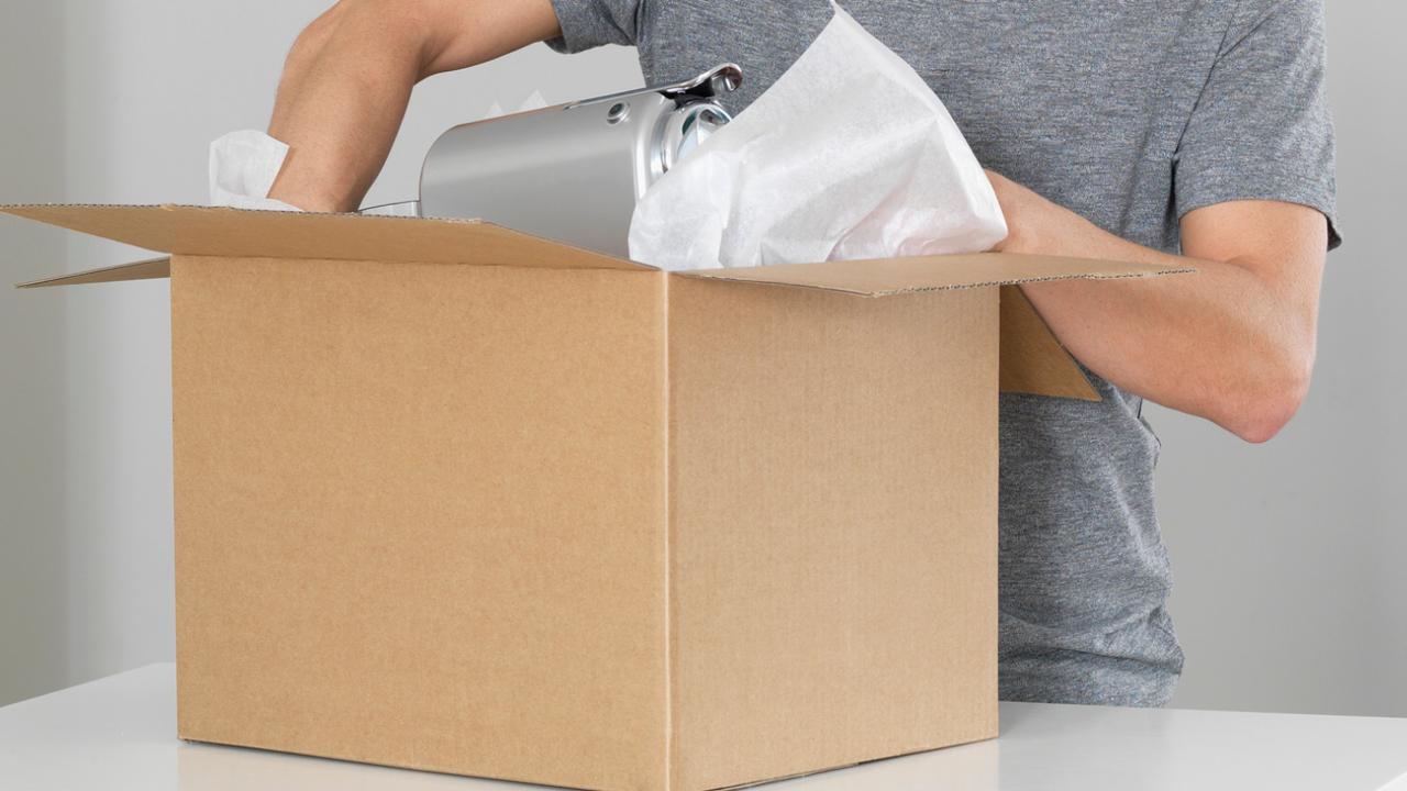 Packing cubes best travel hacks