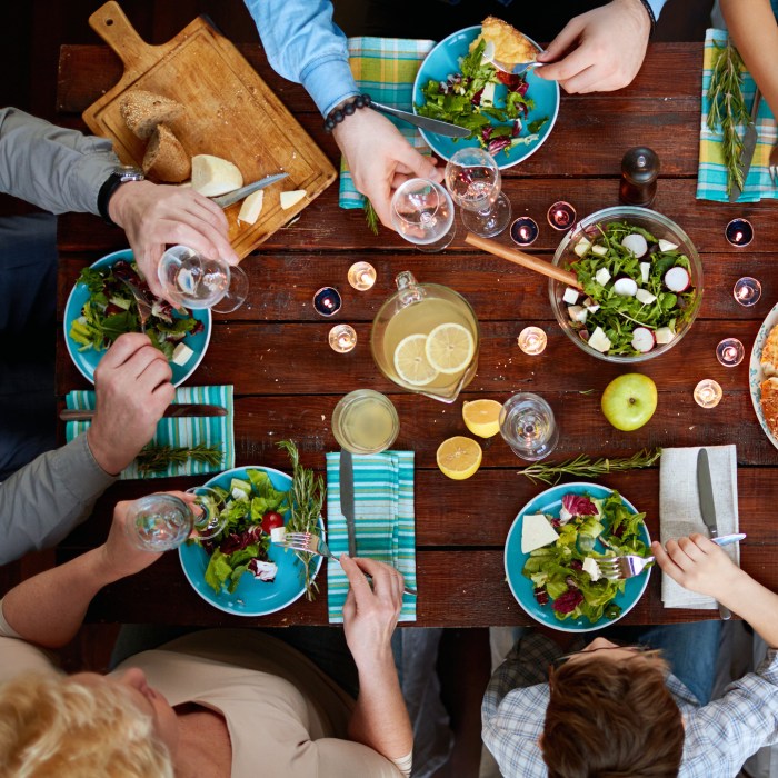 Fruits and Veggies for Families Eating Their Best on a Budget - North ... What to eat and drink in maine